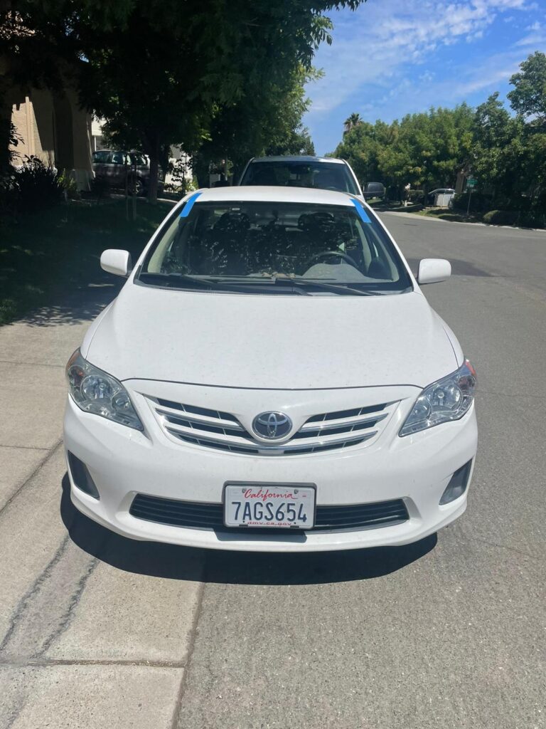 2013 Toyota corola LE Windshield